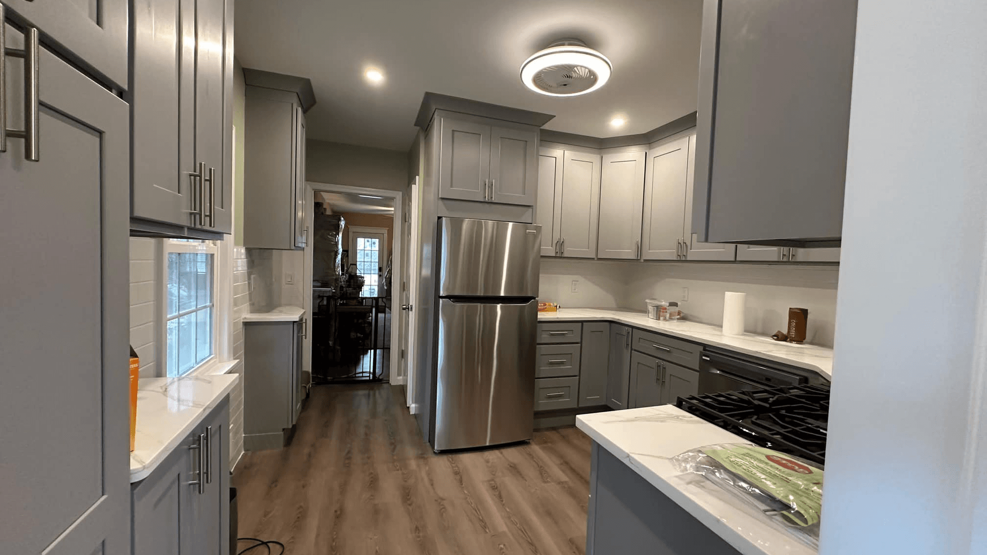tile & backsplash